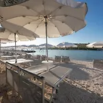 公寓 Luxury Poolside Oasis Split 特罗吉尔