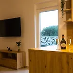 公寓 Luxury Poolside Oasis Split *