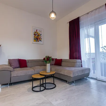 公寓 Luxury Poolside Oasis Split