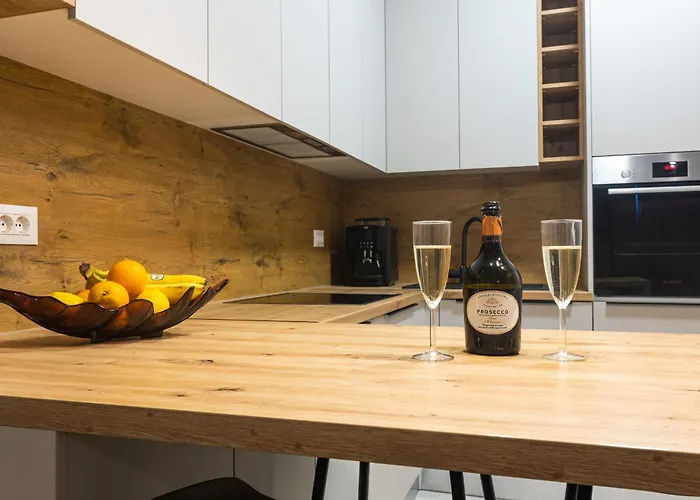 Luxury Poolside Oasis Split Appartement Trogir