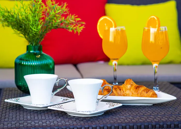 Appartement Luxury Poolside Oasis Split