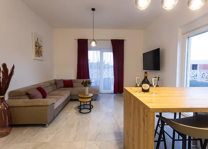 Appartement Luxury Poolside Oasis Split Trogir
