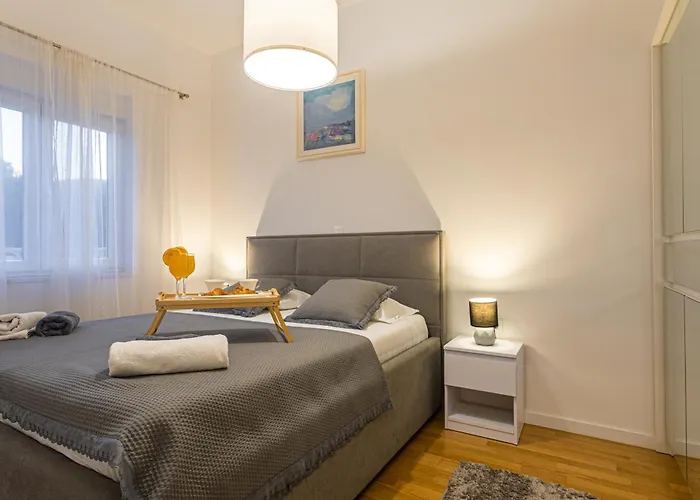 Luxury Poolside Oasis Split * Trogir