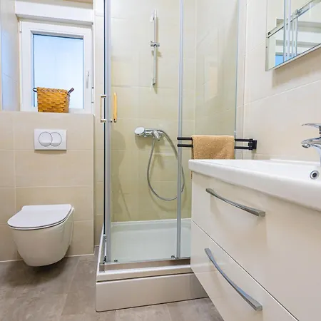 Apartamento Luxury Poolside Oasis Split *